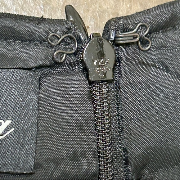 Frascara Black Flared Mermaid Skirt | Size 16 | Made in Canada - Picture 6 of 6